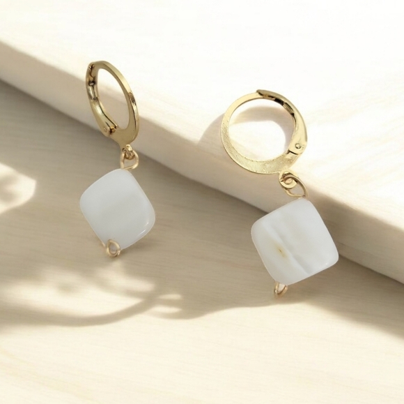 Mother Of Pearl Square Huggie Hoop Earring - Picture 1 of 2
